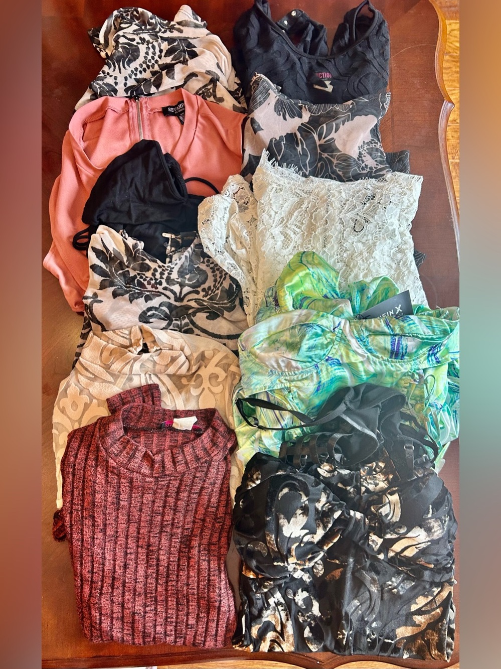 Mixed Women's Tops/Bodysuits Bundle